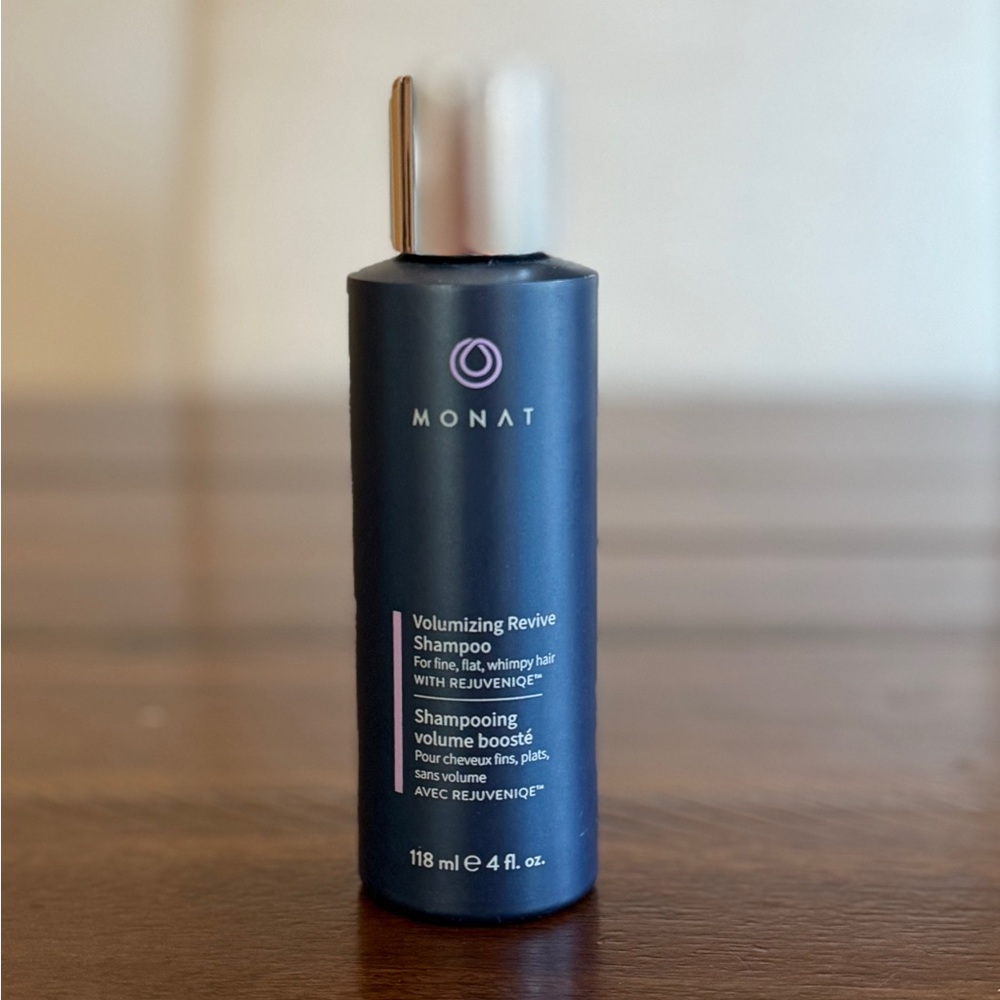 MONAT Volumizing Revive Shampoo - Black